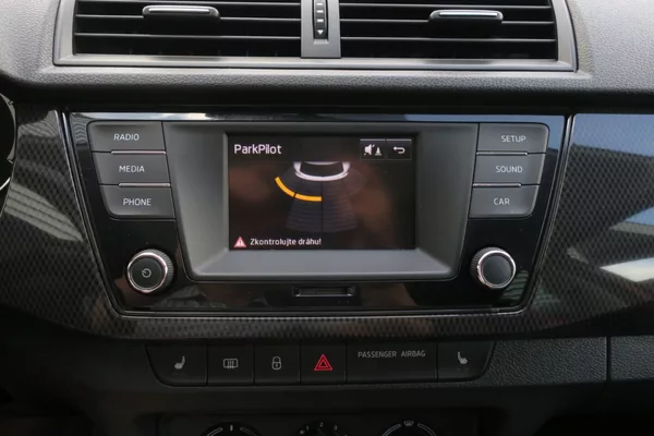 Škoda Fabia 1.2TSi Monte Carlo ČR - foto 31