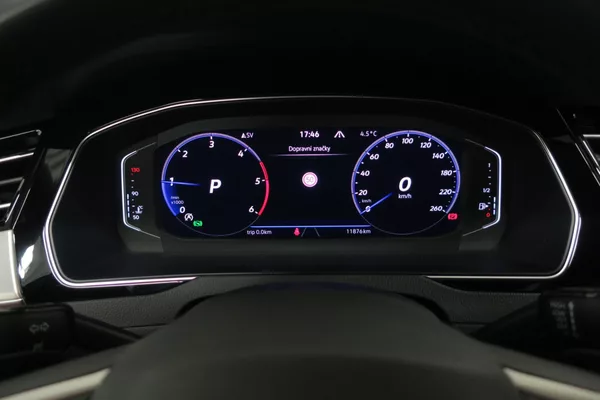 Volkswagen Passat Alltrack 2.0 TDI 147kW 4M DSG - foto 17