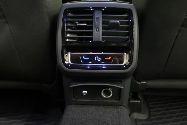 Volkswagen Passat Alltrack 2.0 TDI 147kW 4M DSG - foto 44