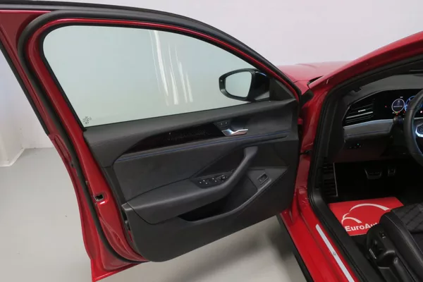 Volkswagen Passat Variant R-Line 2,0TDI 142kW 4M Nez.Top - foto 8