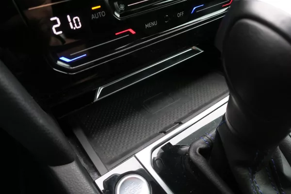 Volkswagen Arteon Shooting Brake 2.0 TSI 235kW BMT 4MOT DSG R - foto 37