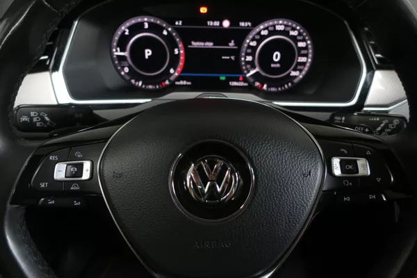 Volkswagen Passat Variant 2.0 TDI 176kW 4M. DSG Alltrack - foto 14