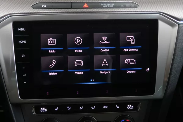 Volkswagen Passat Variant 2.0 TDI 176kW 4M. DSG Alltrack - foto 24