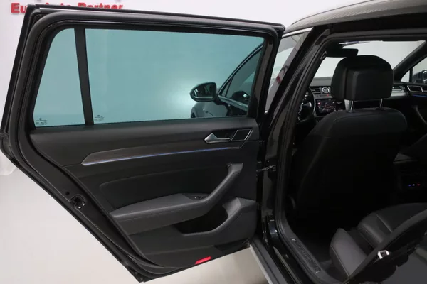 Volkswagen Passat Variant 2.0 TDI 176kW 4M. DSG Alltrack - foto 41