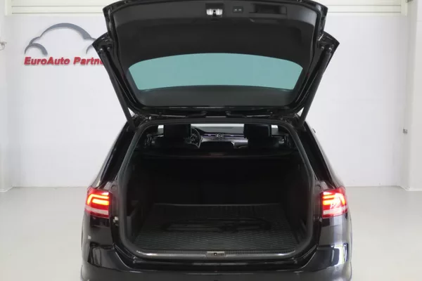 Volkswagen Passat Variant 2.0 TDI 176kW 4M. DSG Alltrack - foto 44