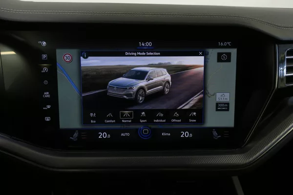 Volkswagen Touareg R-Line 3,0TDI 210kW Nez. top. - foto 22
