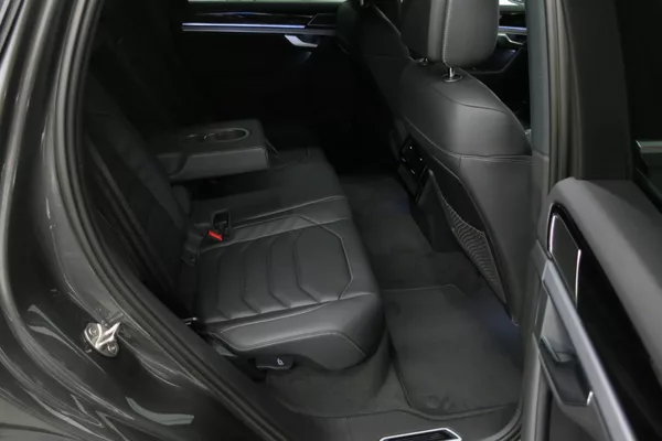 Volkswagen Touareg R-Line 3,0TDI 210kW Nez. top. - foto 36