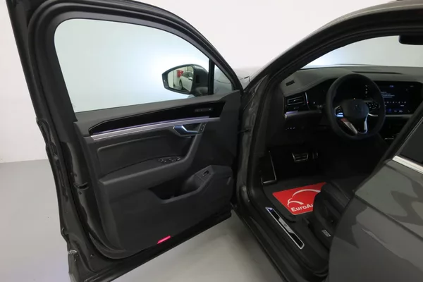 Volkswagen Touareg R-Line 3,0TDI 210kW Nez. top. - foto 8