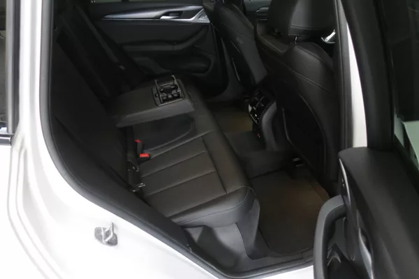BMW X3 M Sport xDrive 20d, Nez. top. - foto 38