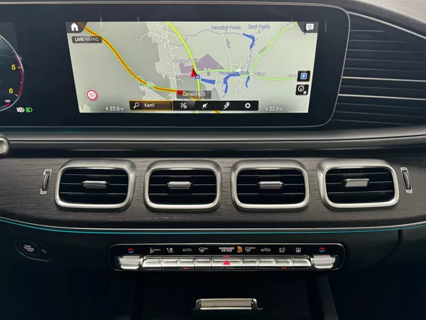 Mercedes-Benz GLS 400d AMG Pano NezTop ZÁRUKA - foto 19