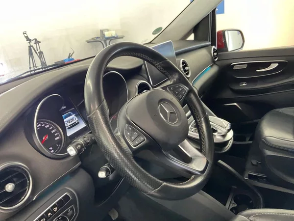 Mercedes-Benz Třídy V 250d lang 4Matic Avantgarde Ed - foto 11