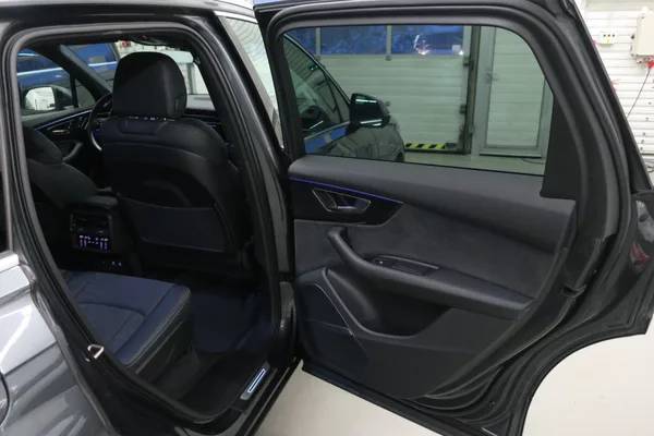 Audi Q7 S -Line 50TDI HD Matrix - foto 39