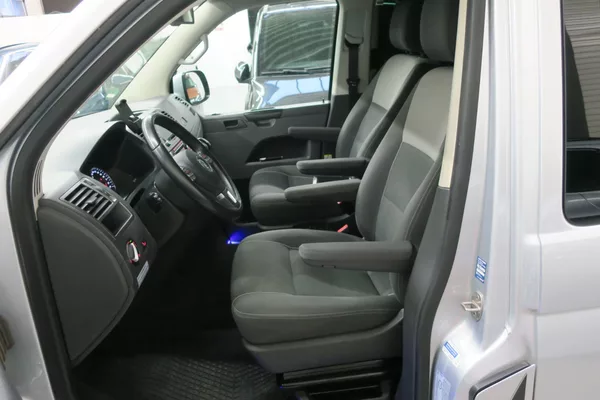 Volkswagen T5 California 2.0TDI Beach 4Mot. DSG Bi-XEN - foto 10