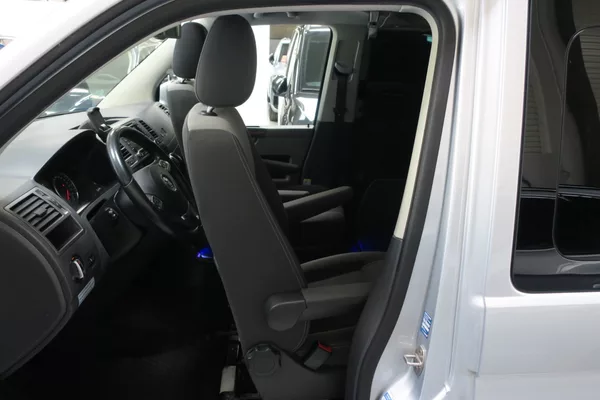 Volkswagen T5 California 2.0TDI Beach 4Mot. DSG Bi-XEN - foto 11