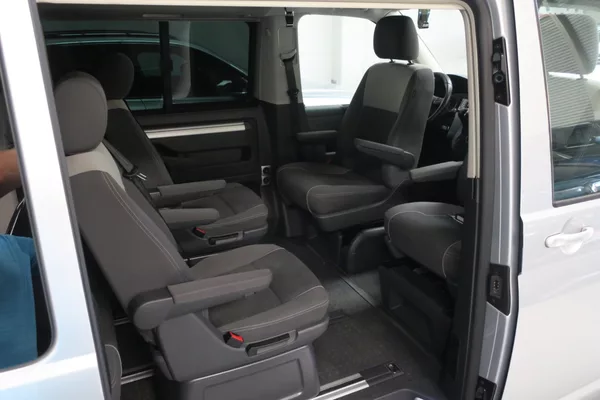 Volkswagen T5 California 2.0TDI Beach 4Mot. DSG Bi-XEN - foto 32