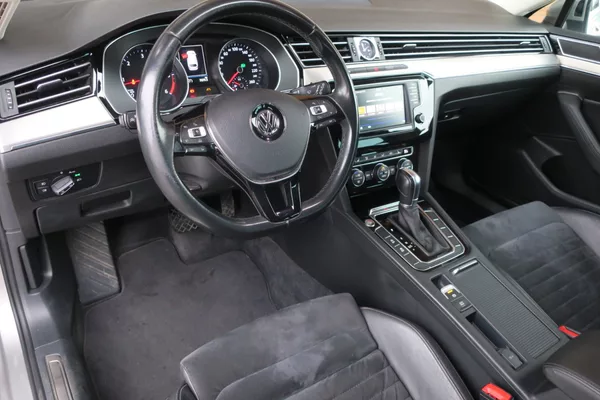 Volkswagen Passat 2.0TDI 140kW 4MOT DSG Highline - foto 17