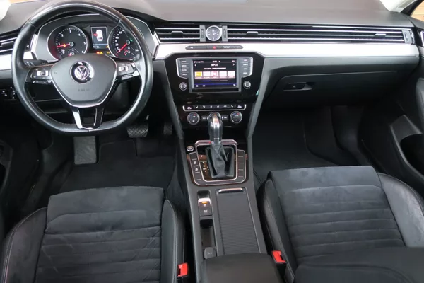 Volkswagen Passat 2.0TDI 140kW 4MOT DSG Highline - foto 18
