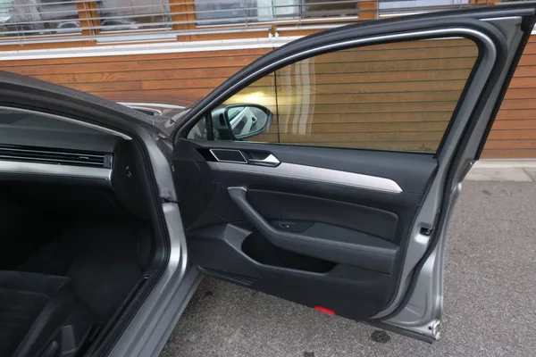 Volkswagen Passat 2.0TDI 140kW 4MOT DSG Highline - foto 37