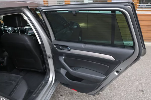 Volkswagen Passat 2.0TDI 140kW 4MOT DSG Highline - foto 40