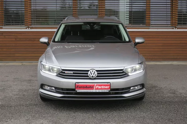 Volkswagen Passat 2.0TDI 140kW 4MOT DSG Highline - foto 7