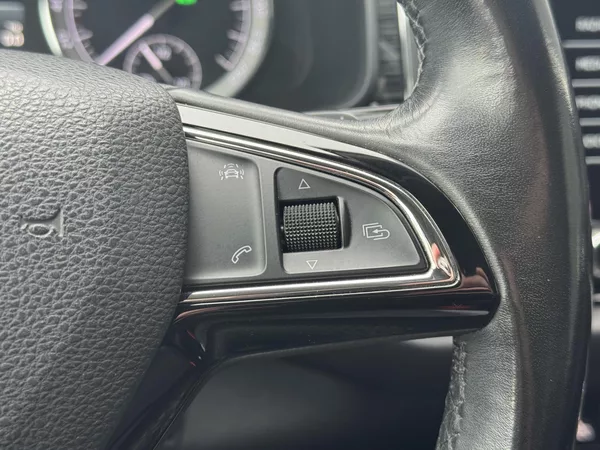 Škoda Kodiaq 2.0TDI 4X4 DSG, Style, Canton - foto 24