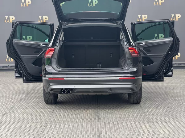 Volkswagen Tiguan 2.0TSi DSG 4M, Highline, 1.Maj - foto 10