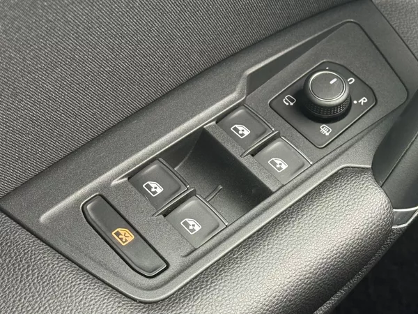 Volkswagen Tiguan 2.0TSi DSG 4M, Highline, 1.Maj - foto 31