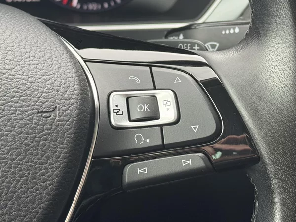 Volkswagen Tiguan 2.0TSi DSG 4M, Highline, 1.Maj - foto 33