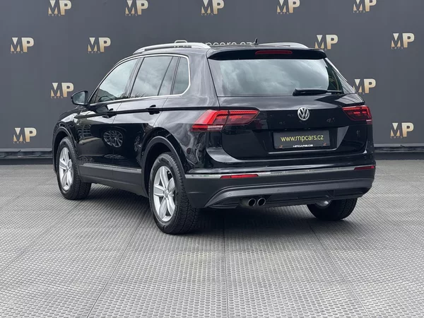 Volkswagen Tiguan 2.0TSi DSG 4M, Highline, 1.Maj - foto 7
