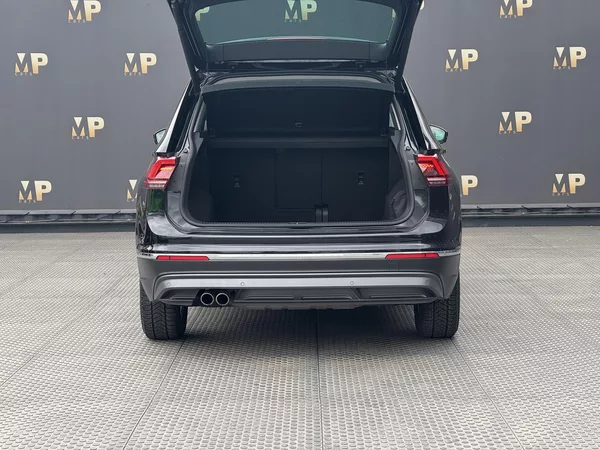 Volkswagen Tiguan 2.0TSi DSG 4M, Highline, 1.Maj - foto 9