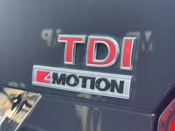 Volkswagen Multivan T6 Long 2.0TDi, Highline, DPH - foto 44