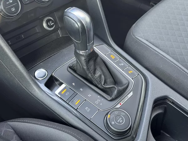 Volkswagen Tiguan 2.0TDi 4M DSG, Kessy, Panorama - foto 38