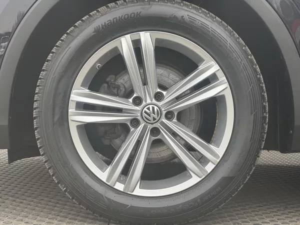 Volkswagen Tiguan 2.0TDi 4M DSG, Kessy, Panorama - foto 46