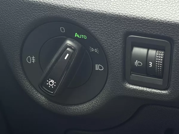 Škoda Kamiq 1.0TSi DSG Style, Kamera, ACC - foto 22