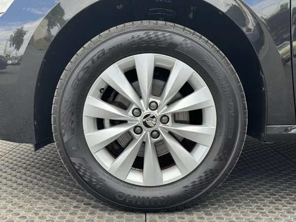 Škoda Kamiq 1.0TSi DSG Style, Kamera, ACC - foto 40