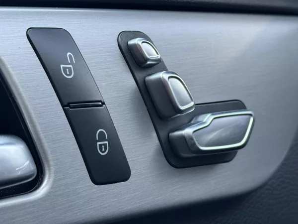 Mercedes-Benz GLE 350D 190kW 4M, AIRMATIC, 360° - foto 25
