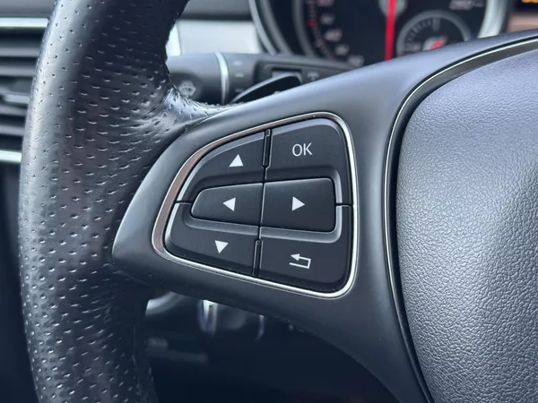 Mercedes-Benz GLE 350D 190kW 4M, AIRMATIC, 360° - foto 28