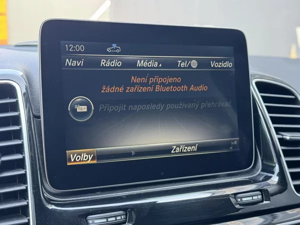 Mercedes-Benz GLE 350D 190kW 4M, AIRMATIC, 360° - foto 36