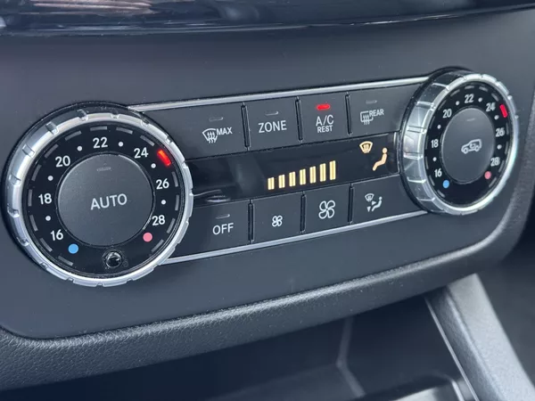 Mercedes-Benz GLE 350D 190kW 4M, AIRMATIC, 360° - foto 39