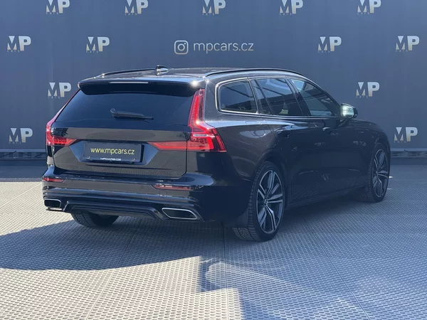 Volvo V60 2,0 T8 4X4 RECHARGE, R-Design - foto 6