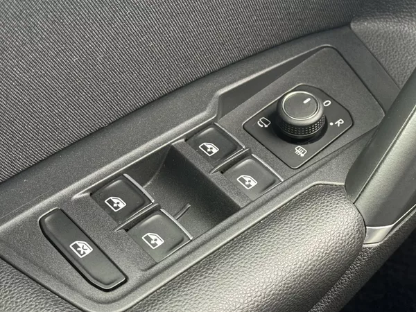Volkswagen Tiguan 2.0TDi DSG 4M Highline Virtual - foto 26