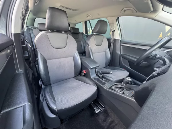 Škoda Octavia III 1.6TDi Style, Virtual, ACC - foto 20