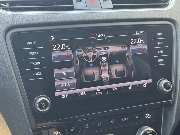 Škoda Octavia III 1.6TDi Style, Virtual, ACC - foto 35