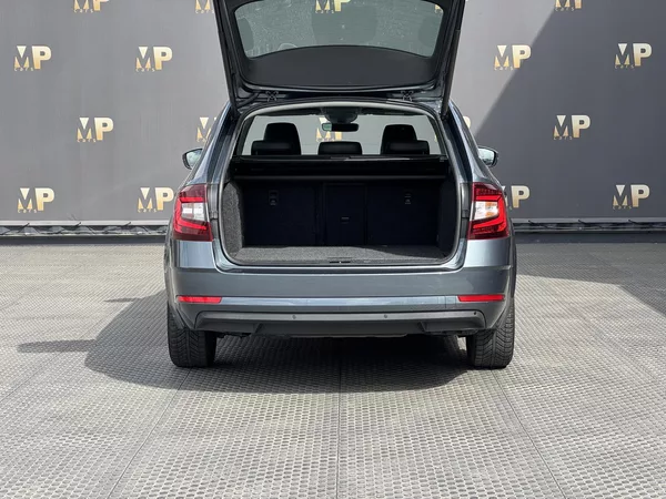 Škoda Octavia III 1.6TDi Style, Virtual, ACC - foto 9