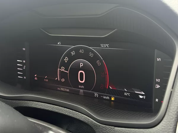 Škoda Karoq 1.5TSi DSG Style Virtual Kessy - foto 32