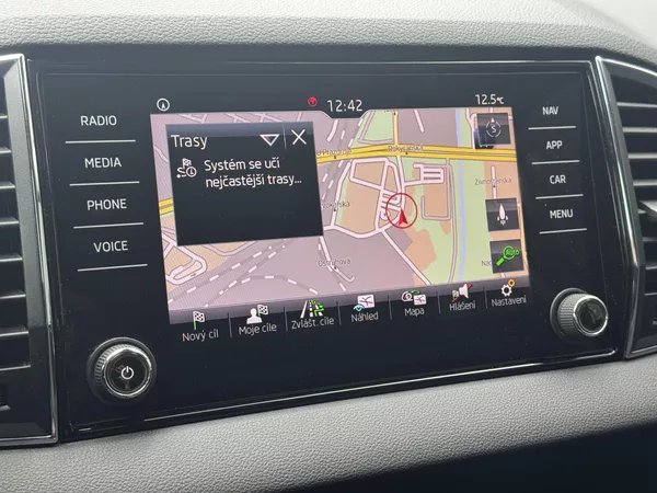 Škoda Karoq 1.5TSi DSG Style Virtual Kessy - foto 35