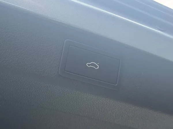 Škoda Superb 2.0TDi DSG Sportline ACC Kessy - foto 24
