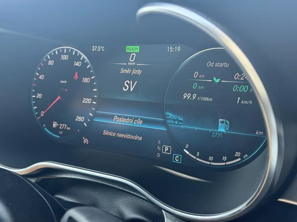 Mercedes-Benz GLC 200 kupé 4Matic DPH ČR - foto 33