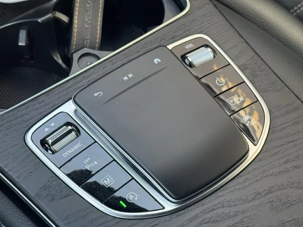 Mercedes-Benz GLC 200 kupé 4Matic DPH ČR - foto 43