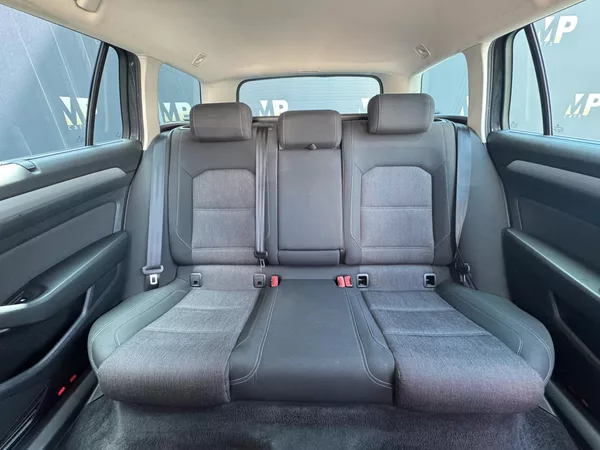 Volkswagen Passat B8 2.0TDi DSG Comfort+,el.kufr - foto 18